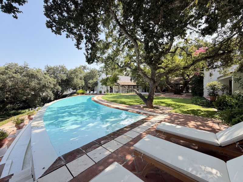 Foto dc83967b-2391-4a40-8d0e-a9901bf93ed7. Casa amb calefacció aparcament piscina a Sotogrande costa Sotogrande
