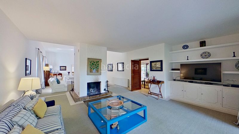Foto f2c9638f-552b-4860-a9c5-251b85e00e97. Casa amb calefacció aparcament piscina a Sotogrande costa Sotogrande