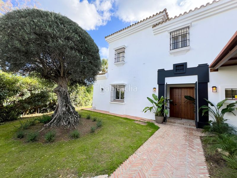 Foto 3da71c5a-e3da-490e-8117-66a62c7f6de0. Casa amb calefacció aparcament piscina a Almenara Sotogrande
