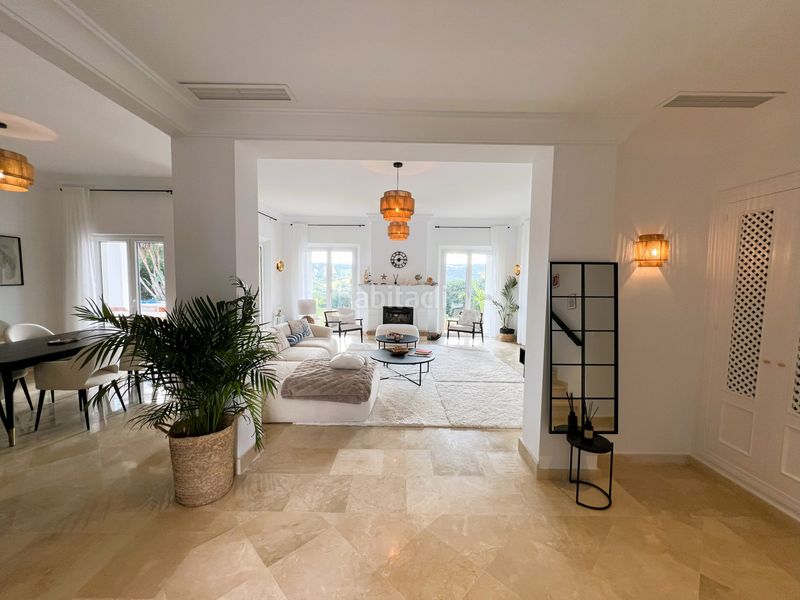Foto 5bb23899-8815-4f04-86f7-960433da6263. Casa amb calefacció aparcament piscina a Almenara Sotogrande