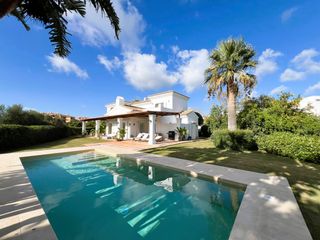 Casa en Sotogrande Alto. Villa g12 en venta en zona g, sotogrande alto