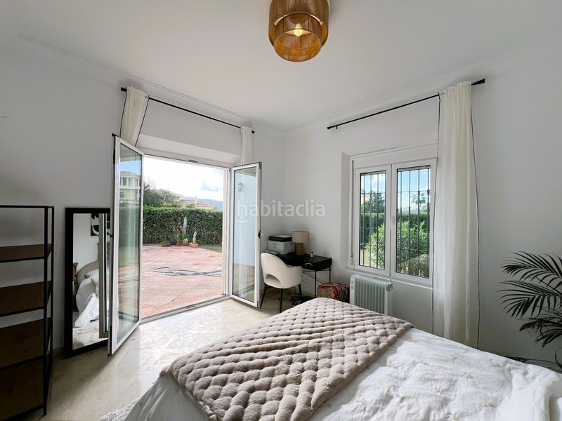 Foto dae91065-5dbd-46d2-8c3d-f8e6c8618ca0. Casa amb calefacció aparcament piscina a Almenara Sotogrande