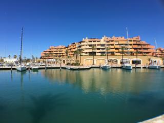 Planta baixa a Puerto de Sotogrande-La Marina. Apartamento planta baja en ribera del marlin