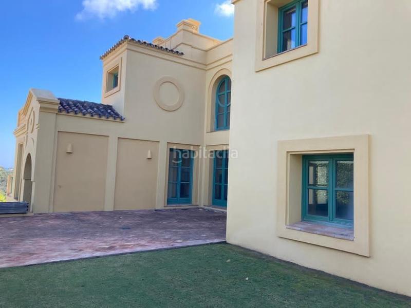 Foto 17fbdf9e-4164-4245-8d85-eea49eb3cd26. Casa villa alto zona f x en Sotogrande alto Sotogrande