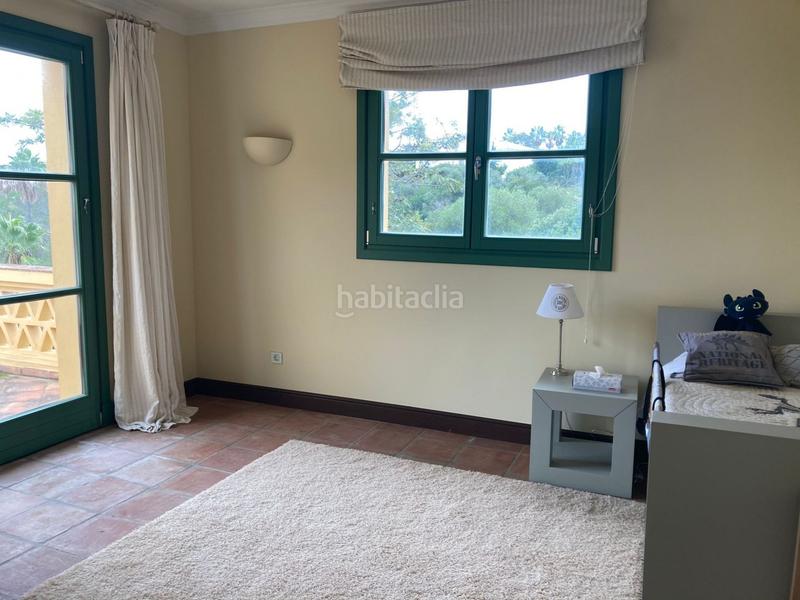 Foto 578646ab-82d4-40b5-a9aa-6941f745b818. Casa villa alto zona f x en Sotogrande alto Sotogrande