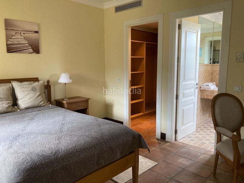 Foto b2613cf7-ff36-4f2d-9ed8-060d6384e4f9. Casa villa alto zona f x en Sotogrande alto Sotogrande