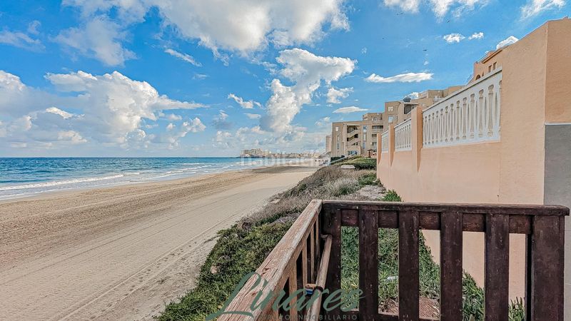 Foto d8def267-13ae-4c3d-97ec-20ed149a333d. Casa amb aparcament piscina a Playa del Galán Manga del Mar Menor (La)