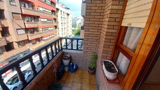Pis  Calle de fausto vigil. Venta piso 4 dormitorios con garaje y trastero en el centro de p
