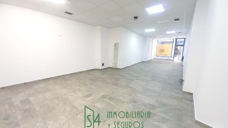 Foto a4f49ad5-9e86-47d2-bcdb-2c3ba271fe2e. Lloguer local comercial a la pola Siero Siero