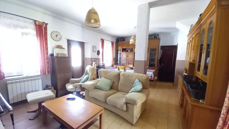 Foto 0c76cd22-ac2d-4718-b45a-cf04bf459d68. Casa venta casa independiente de 2 plantas con anejo + finca edificable en villar, en Siero