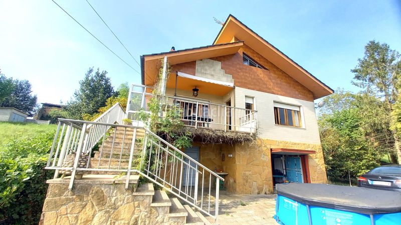 Foto 9f1f35a6-6c28-4e25-b7b4-8e4b613e34d2. Casa amb calefacció aparcament a Carbayin-Lieres-Valdesoto Siero