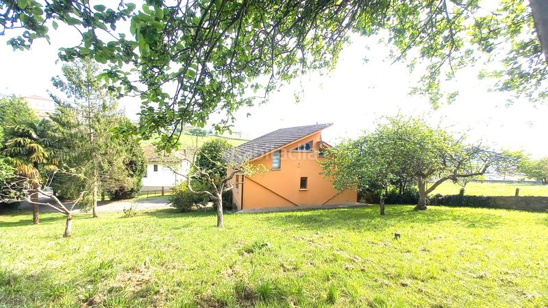 Foto c624b95d-cf8b-47ec-b319-2a8eefb4454d. Casa amb calefacció aparcament a Carbayin-Lieres-Valdesoto Siero