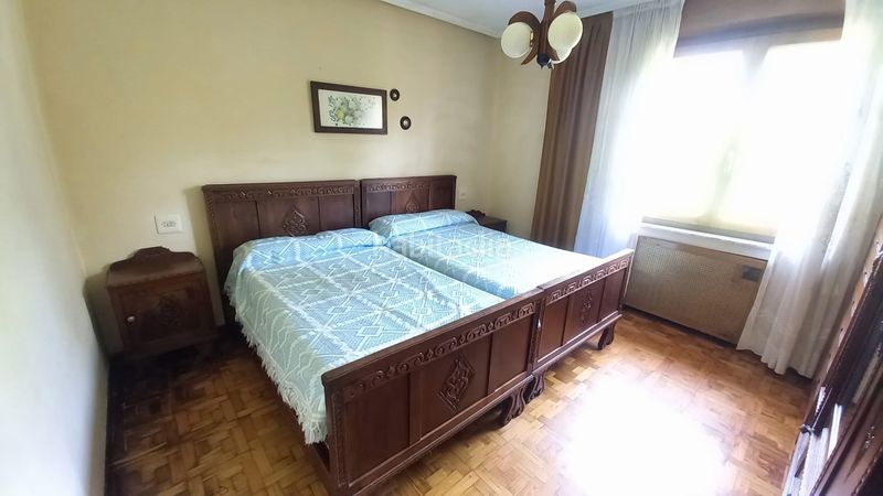 Foto e14d5c62-c4f5-4fc5-9fb7-f84937d54e83. Casa amb calefacció aparcament a Carbayin-Lieres-Valdesoto Siero