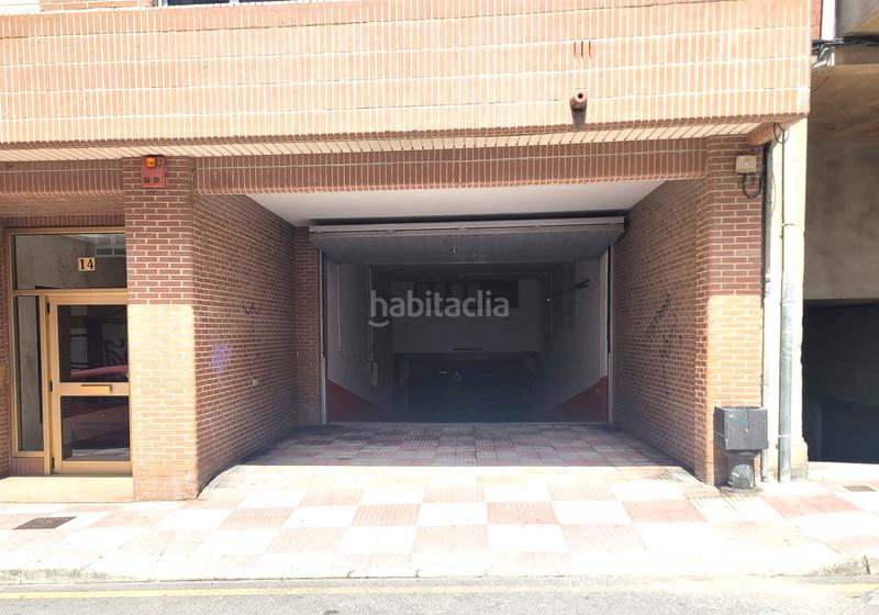 Foto 2d5ca9db-f3cb-427b-824e-1cb436f533f0. Alquiler parking coche alquiler plaza de garaje cerrada en pola , zona de la isla. en Siero