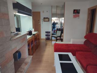Apartament  Avinguda de vallderoure. Bonito apartamento de 60 mt2 , 2 habit, baño y balcón, para inve
