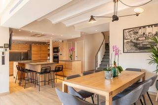 Casa  Turo de lèstelat. Casa a un paso de la playa d elloret de mar