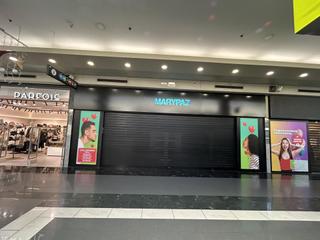 Business premise in N-150 km 6. Local en centro comercial baricentro en primera linea de la fase