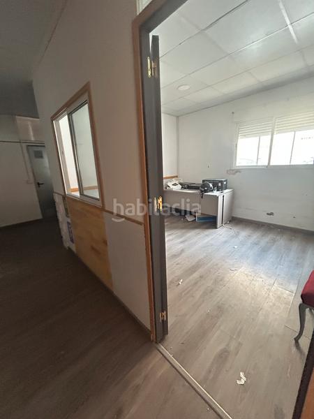 Foto 68ce8be0-aff1-4578-a2d9-14245426a152. Affitto locale commerciale in Creu Alta Sabadell