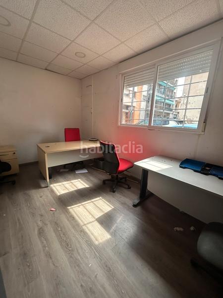 Foto 039caf35-77c3-457d-98f7-444673d5cd47. Alquiler local comercial almacen con oficinas en Creu Alta Sabadell