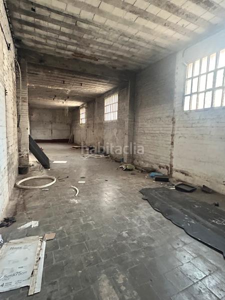 Foto 32525c3a-0064-41ed-a5ea-46c753d544e1. Alquiler local comercial almacen con oficinas en Creu Alta Sabadell