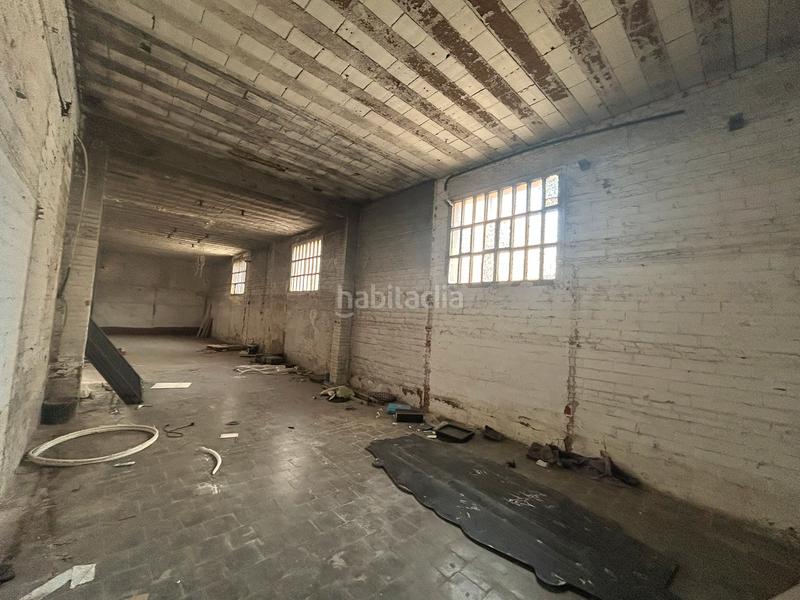 Foto e896e220-d04f-409c-975c-a9cb75f334cc. Alquiler local comercial almacen con oficinas en Creu Alta Sabadell