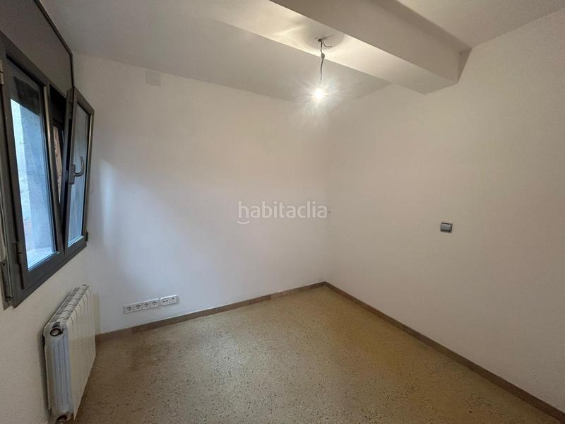 Foto 095b61e2-cad3-44e7-be02-6fb5bf6cea51. Flat with heating in Ca n'Oriac Sabadell