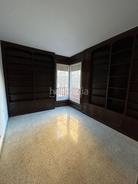 Foto dca3520f-4d73-4b81-b6d5-730501ab47d5. Rent flat with heating in Centre Sabadell