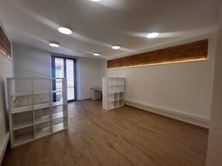 Miete Geschäftsraum  Travessia de l'església. Oficina centre peatonal