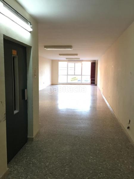 Foto e4ad1ee7-fb09-432c-b51e-4d98385612ba. Local commercial dans Creu de Barberà Sabadell