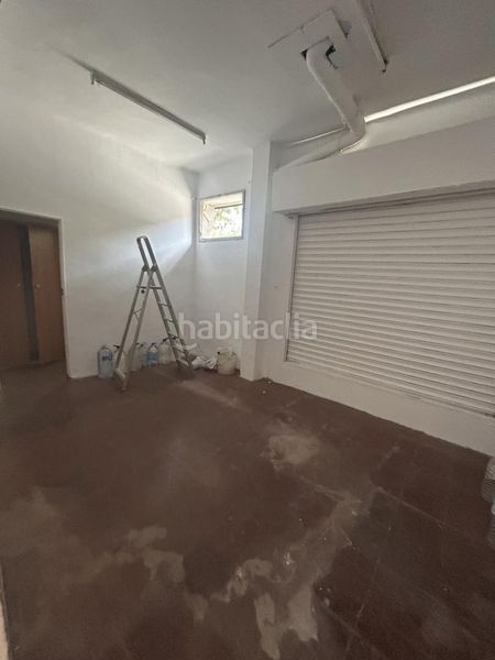 Foto bfe7cac0-b539-47c0-94fa-bd75d8d19ef4. Lloguer local comercial a Creu de Barberà Sabadell