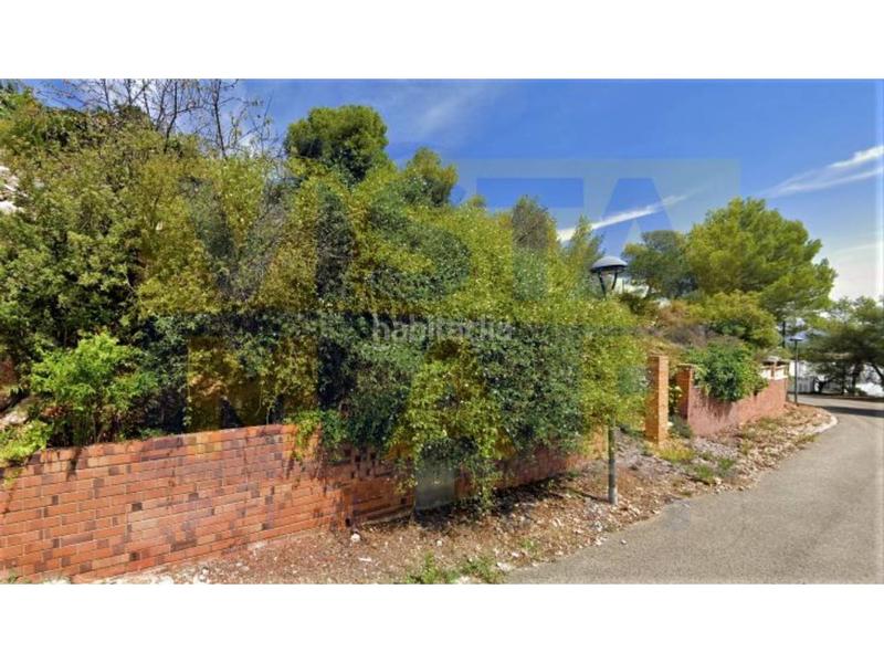 Foto 35b4645e-7a26-4d58-a3b1-227efb7000f4. Finca rústica a costa Cunit - els jardins - els rosers Cunit