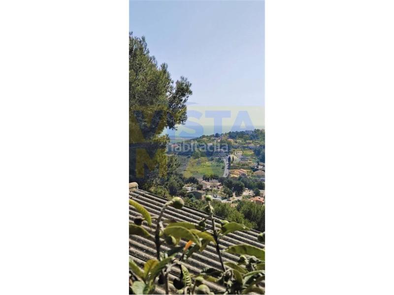 Foto 49cac100-ba57-4859-8957-317c252dd28f. Finca rústica a costa Cunit - els jardins - els rosers Cunit