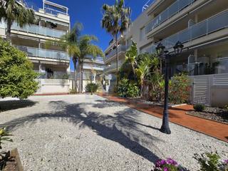 Pis a Maritim. Ático con terraza de 50m en zona marítim, con vistas al mar