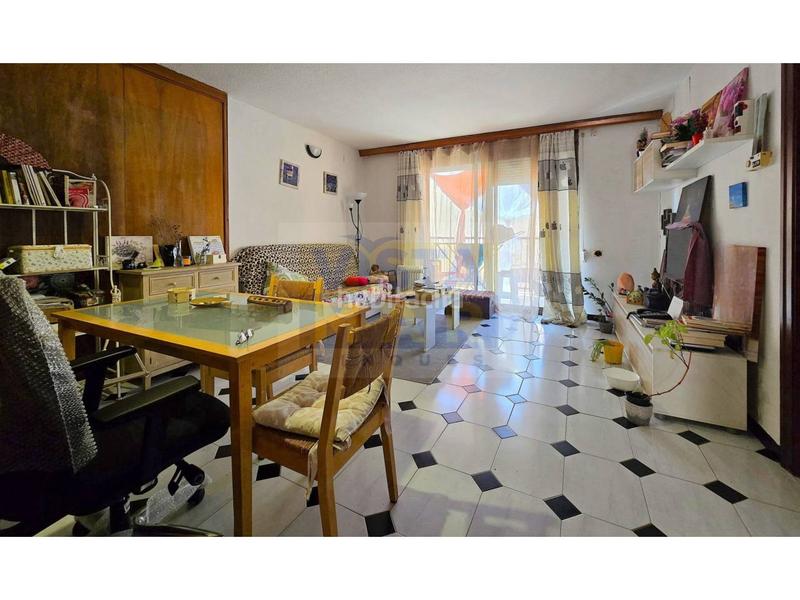 Foto 2878a03f-ad1a-48c1-b127-972af4045673. Piso venta piso amplio en santa maria en Santa Maria-l´Eixample-Sud Sumella Cubelles