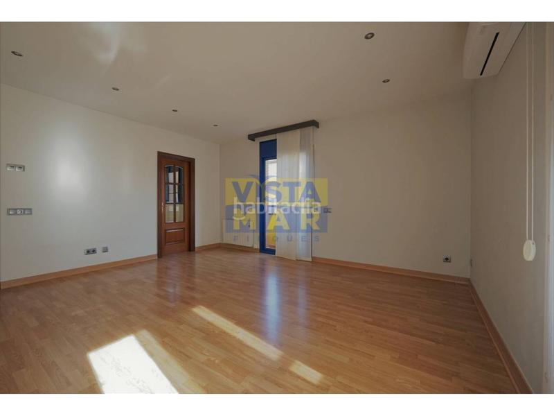 Foto ef98fff6-f433-4542-9684-98aa0da2fc5f. Piso venta de piso en zona santa maria en Santa Maria-l´Eixample-Sud Sumella Cubelles