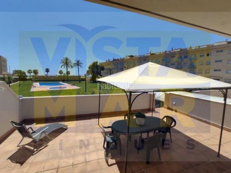 Foto 5e270a1f-0442-47ab-9ab7-8ce2d51fc525. Piso planta baja frente al mar con jardín y terraza propios, zona salines en Cubelles