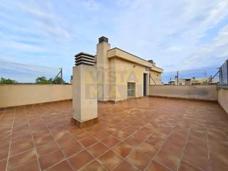 Lloguer Àtic a Santa Maria-l´Eixample-Sud Sumella. Ático con terraza , zona santa maria