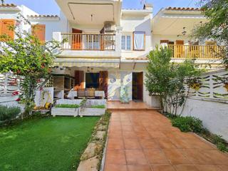 Lloguer Casa adossada a Maritim. Casa adosada amueblada zona marítim