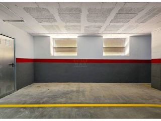 Aparcament cotxe a Maritim