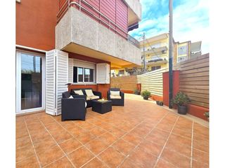 Pis a Prat de Vilanova. Planta baja con terraza de 60m, zona el prat de vilanova