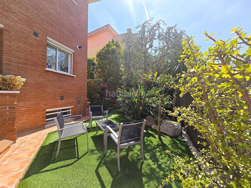 Foto b33fb70f-c154-4d78-b35c-926dcd0d5b59. Casa adossada amb calefacció aparcament piscina a Cubelles