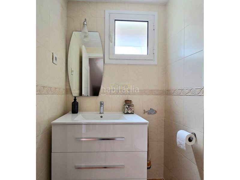 Foto b81473c1-b545-4f4a-907f-4472e3d3199e. Casa adossada amb calefacció aparcament piscina a Cubelles