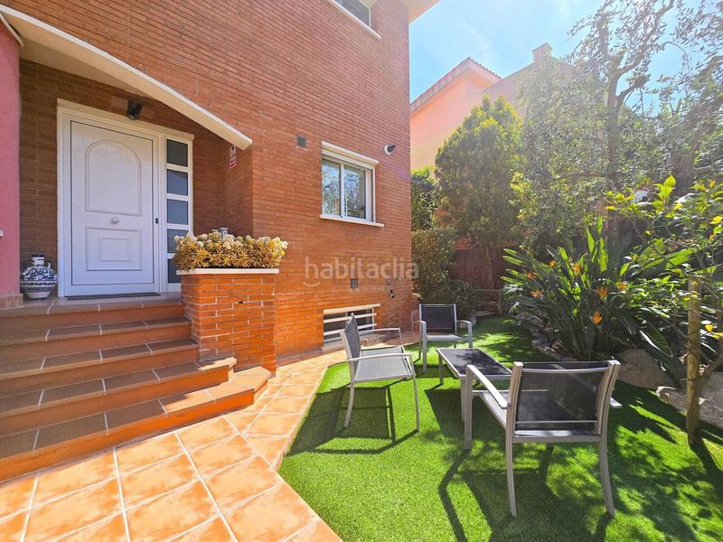 Foto ba9e5730-45cc-4eda-b834-6a03c47a8d21. Casa adossada amb calefacció aparcament piscina a Cubelles