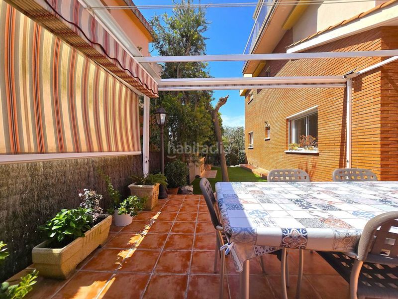 Foto dd6588f8-cfdd-4000-9290-98b55de6af1e. Casa adossada amb calefacció aparcament piscina a Cubelles