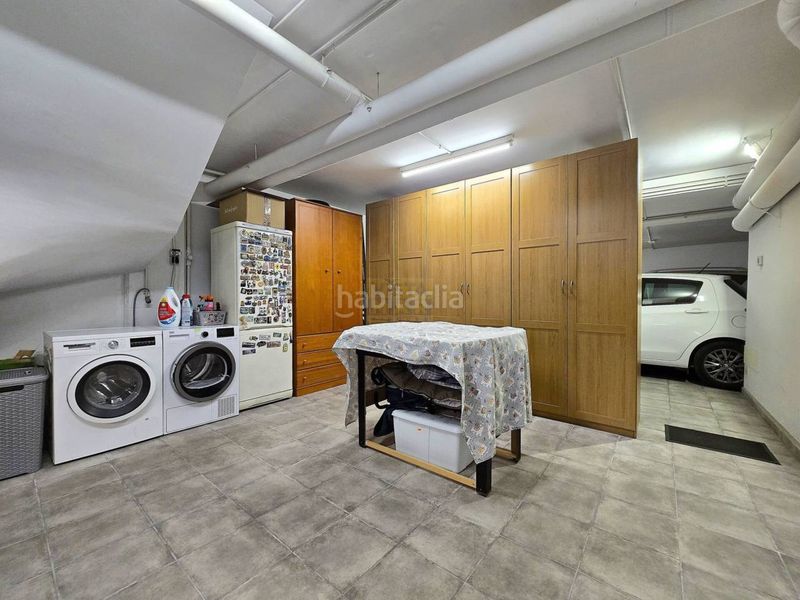 Foto ff1dbe93-245f-4147-a0e3-10bcdd9346e8. Casa adossada amb calefacció aparcament piscina a Cubelles