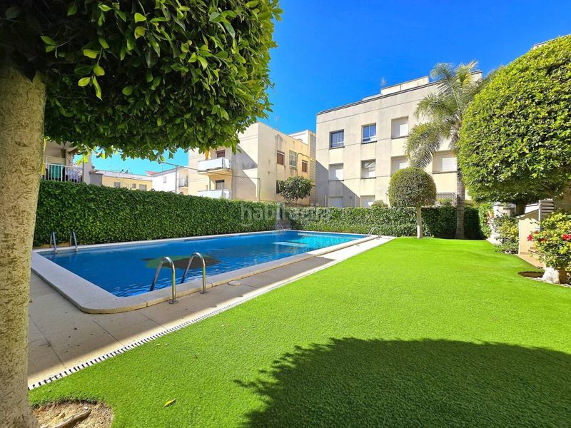 Foto 155f1f9c-8823-444d-981f-728af83978c6. Pis amb aparcament piscina a Maritim Cubelles