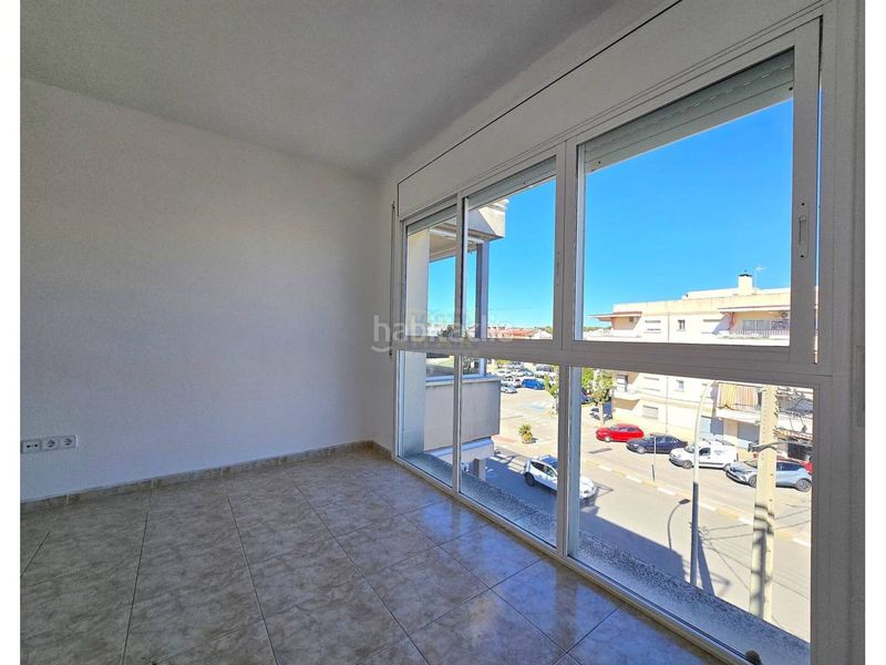 Foto 7d3cdfba-08b9-4043-b679-0ff8b8ad54a7. Pis amb aparcament piscina a Maritim Cubelles