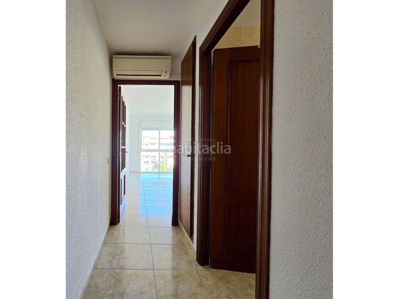 Foto 972b143d-4b7b-46f4-bcce-1ffc1e0298d4. Pis amb aparcament piscina a Maritim Cubelles