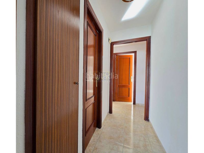 Foto a5c3765a-267e-408b-bded-c644aa2d2ae7. Pis amb aparcament piscina a Maritim Cubelles