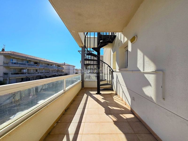 Foto ae0ce692-ea67-4a2a-a930-46bdc911f4a4. Pis amb aparcament piscina a Maritim Cubelles